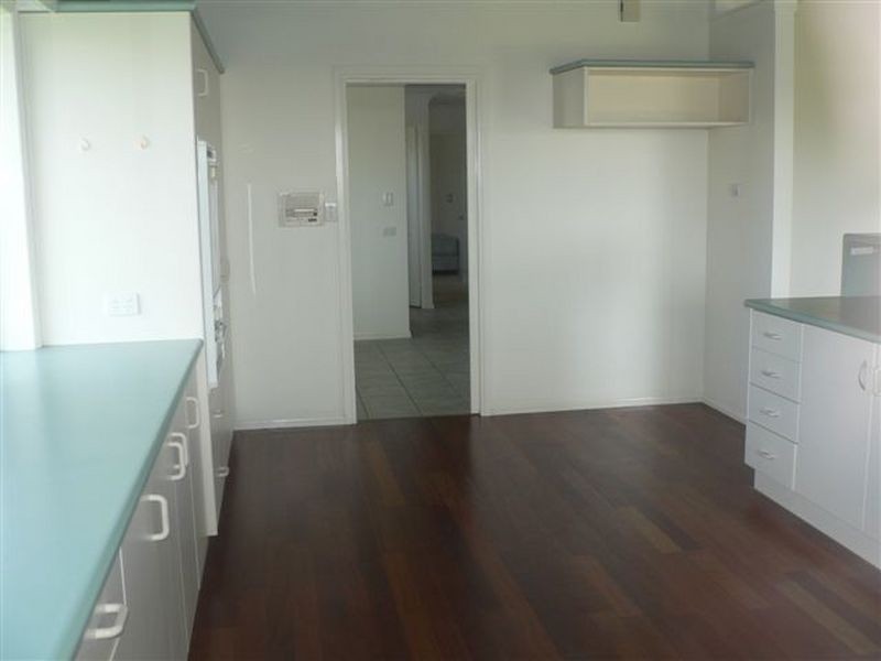 6 Greenvale Ct, Little Mountain QLD 4551