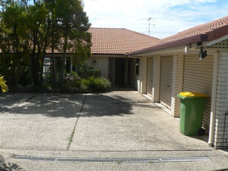 6 Greenvale Ct, Little Mountain QLD 4551