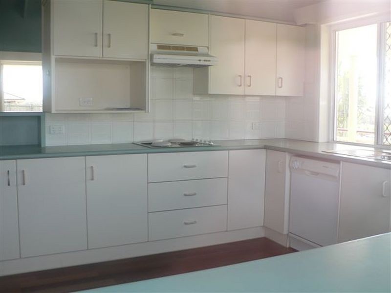 6 Greenvale Ct, Little Mountain QLD 4551