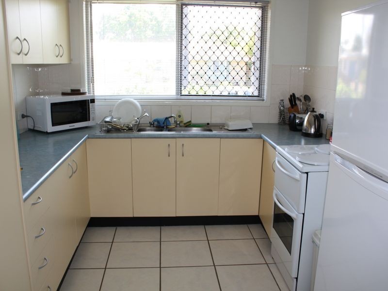 2 Sutherland Street, Dicky Beach QLD 4551