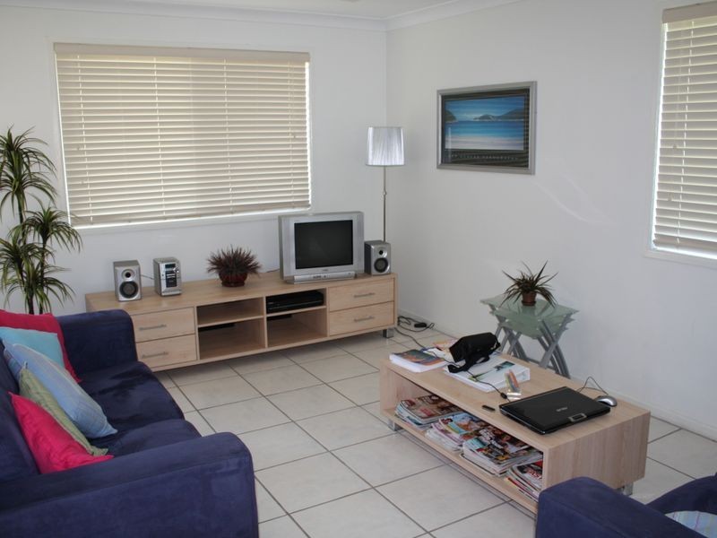 2 Sutherland Street, Dicky Beach QLD 4551