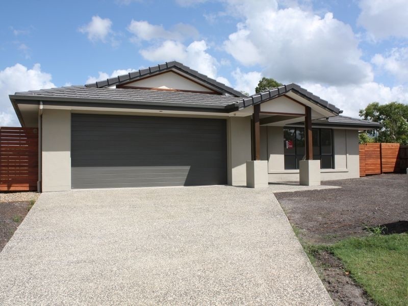 4 Woodgrove Boulevard, Beerwah QLD 4519
