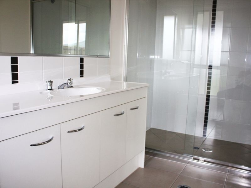 7 Cockatoo Court, Beerwah QLD 4519