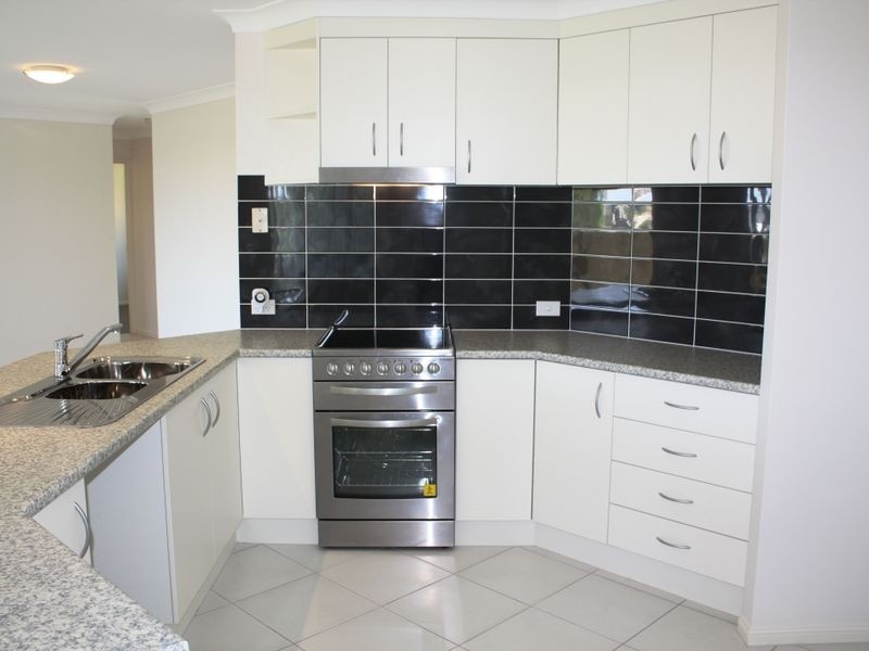 25 Howitt Street, Little Mountain QLD 4551