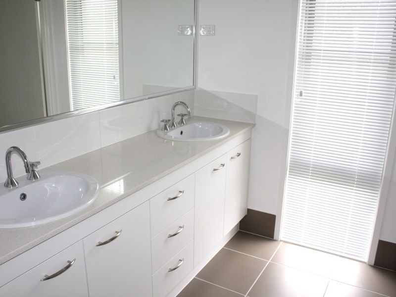 8 Maidenhair Drive, Beerwah QLD 4519