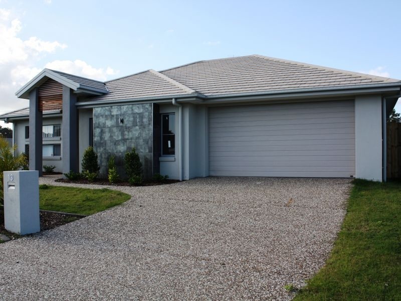 13 Woodgrove Boulevard, Beerwah QLD 4519