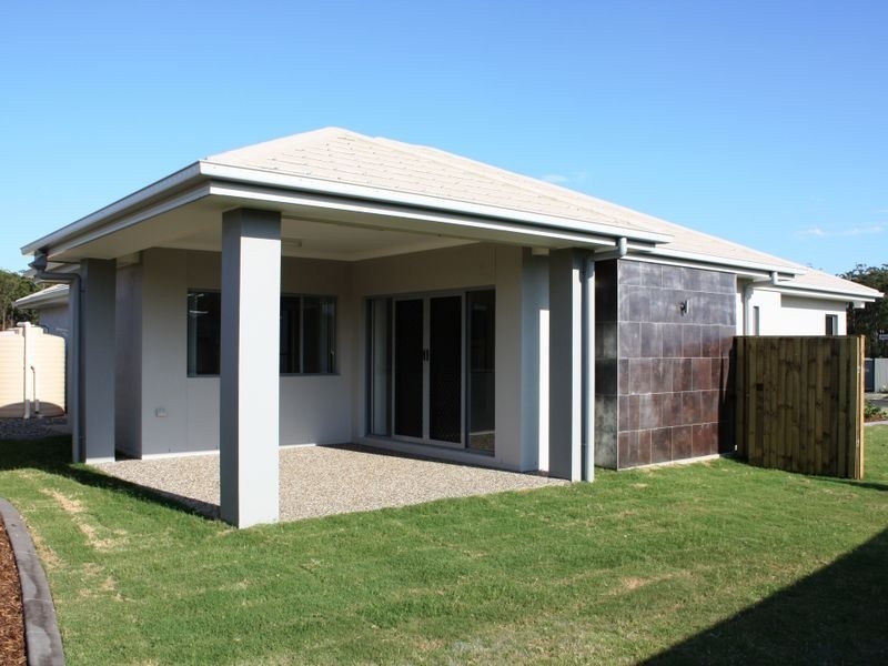 13 Woodgrove Boulevard, Beerwah QLD 4519