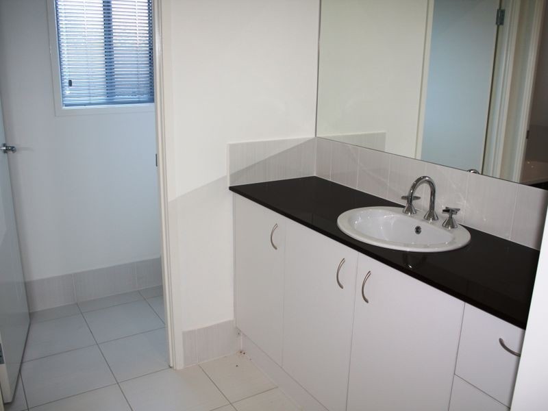 13 Woodgrove Boulevard, Beerwah QLD 4519