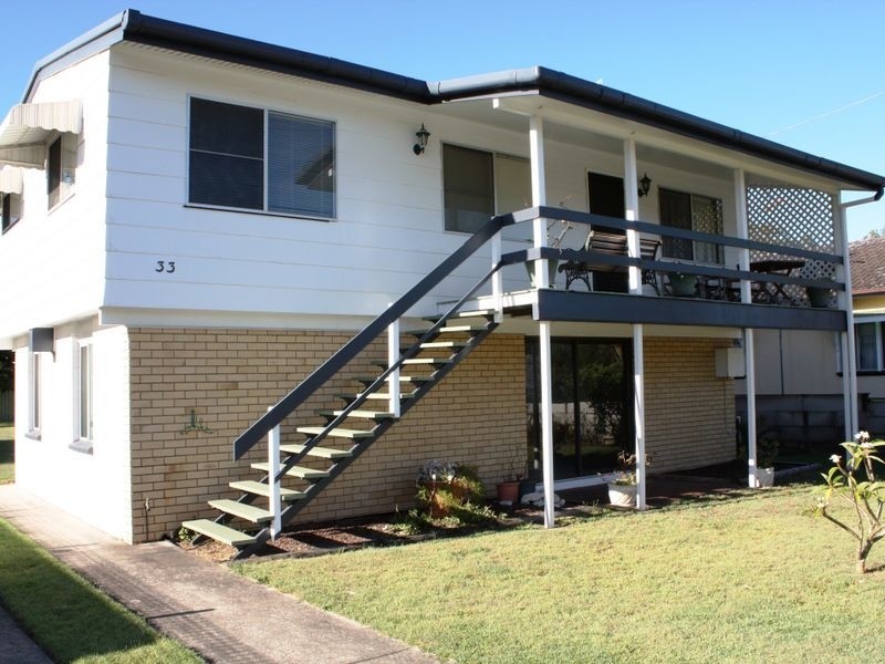 33 Currimundi Road, Currimundi QLD 4551