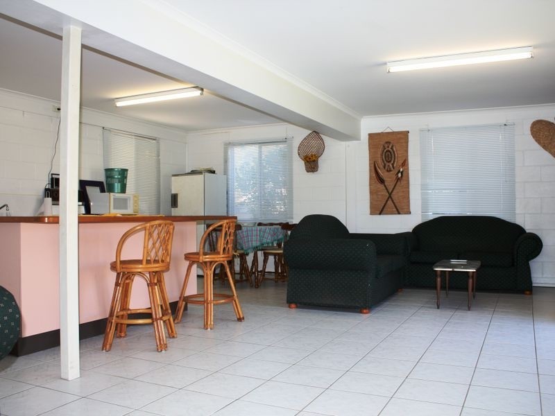33 Currimundi Road, Currimundi QLD 4551