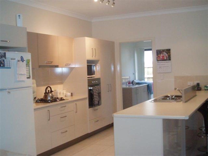 6 Alicia Circuit, Little Mountain QLD 4551