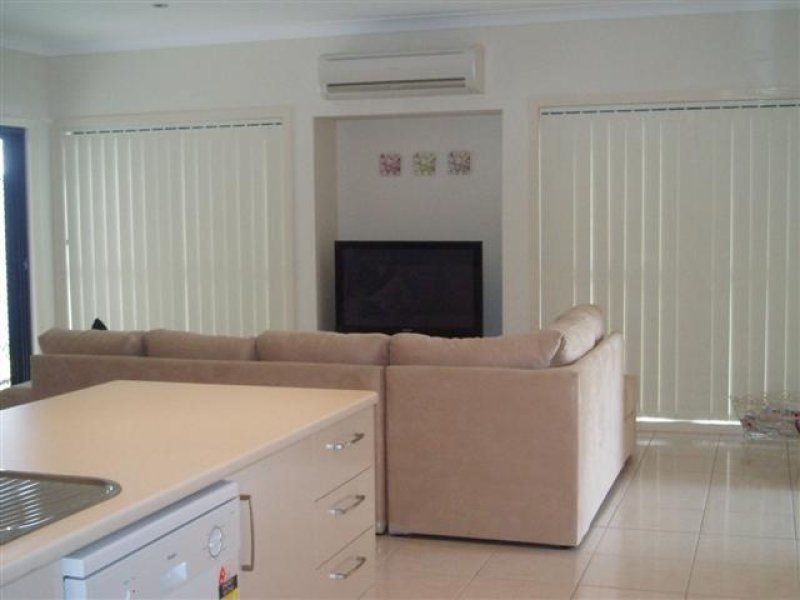 6 Alicia Circuit, Little Mountain QLD 4551