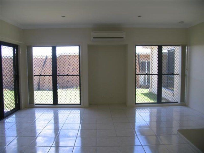 6 Alicia Circuit, Little Mountain QLD 4551