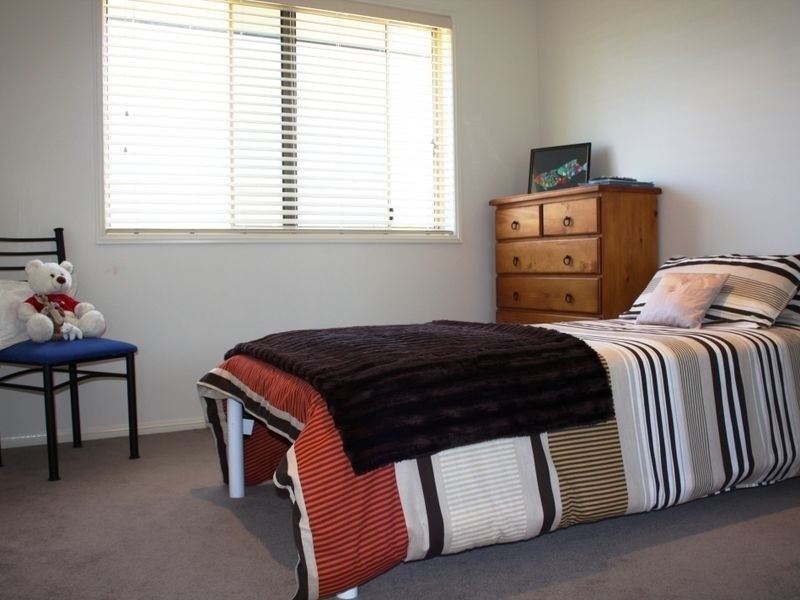 4 Rutherford Place, Pelican Waters QLD 4551