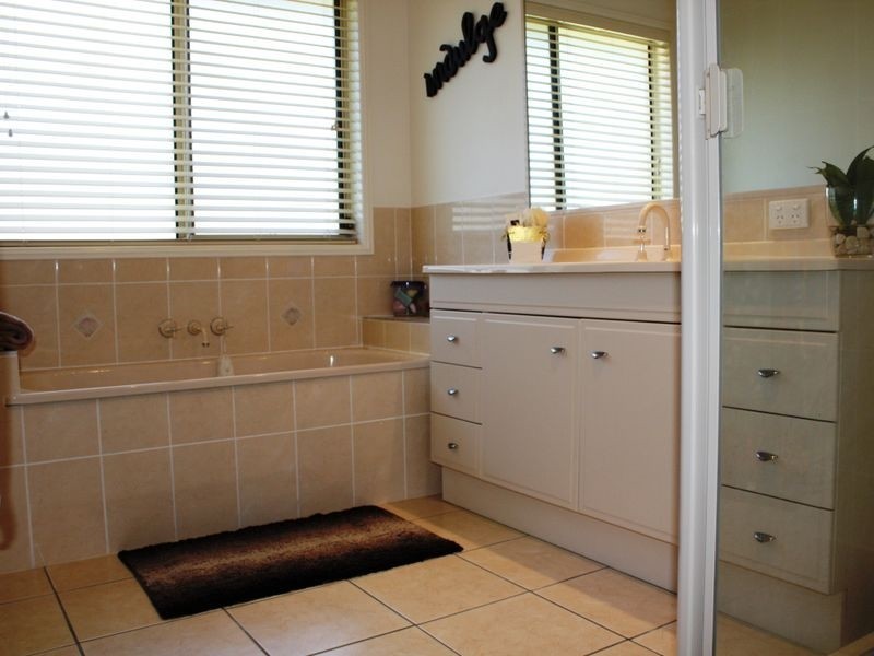 4 Rutherford Place, Pelican Waters QLD 4551