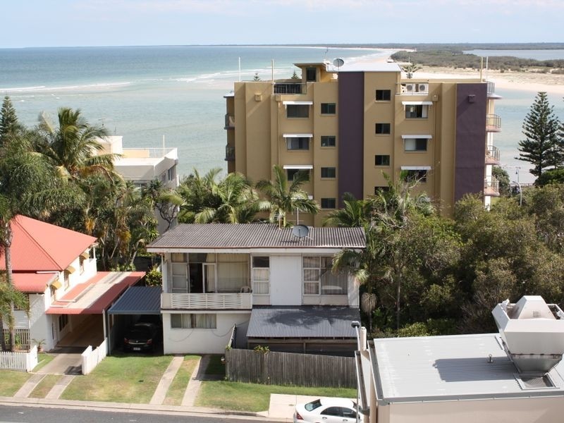 69 Lower Gay Terrace Bulcock Beach, Caloundra QLD 4551