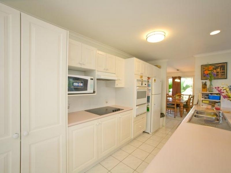 24 Parkhaven Dr, Wurtulla QLD 4575