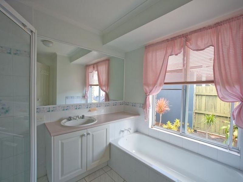 24 Parkhaven Dr, Wurtulla QLD 4575