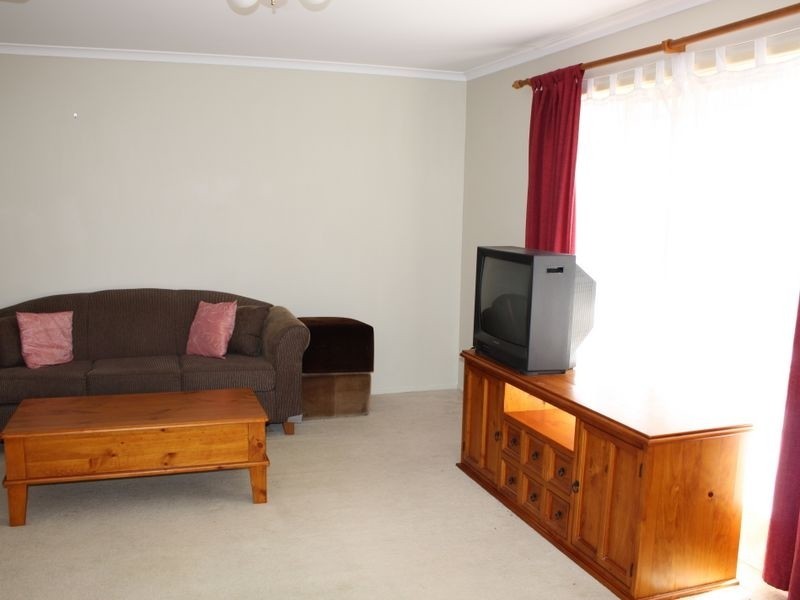 Unit 10 38 Milbong Street, Battery Hill QLD 4551