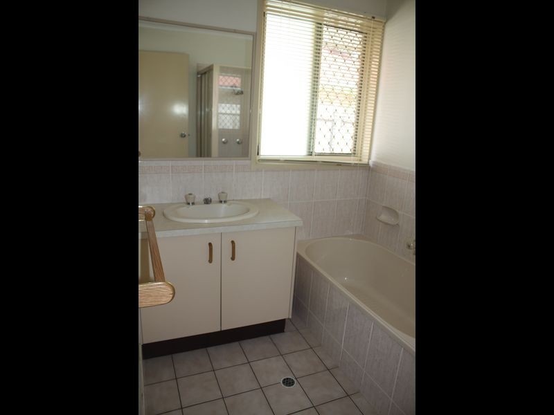 Unit 10 38 Milbong Street, Battery Hill QLD 4551