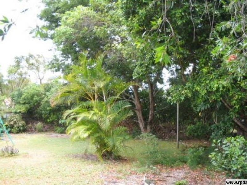 77 Coronation Avenue, Golden Beach QLD 4551