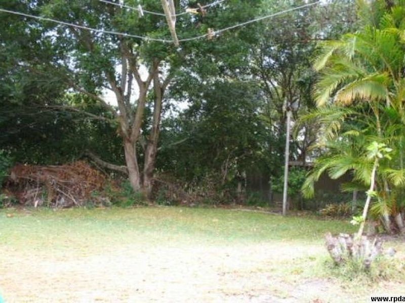 77 Coronation Avenue, Golden Beach QLD 4551