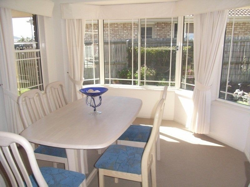 15 Village Way, Little Mountain QLD 4551