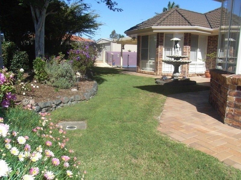 15 Village Way, Little Mountain QLD 4551