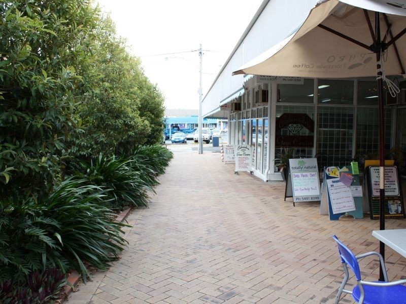 10 Ormuz Avenue, Caloundra QLD 4551