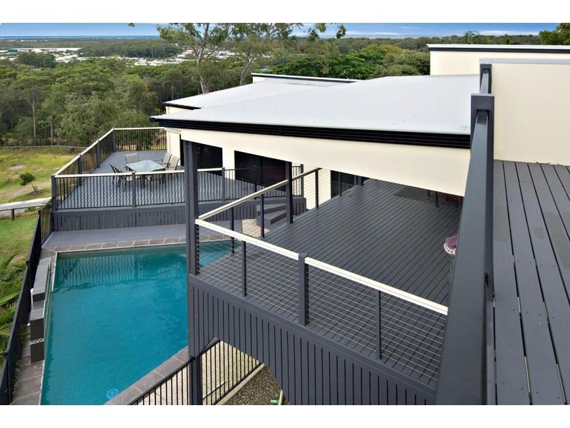 86 Sugarbag Rd, Little Mountain QLD 4551