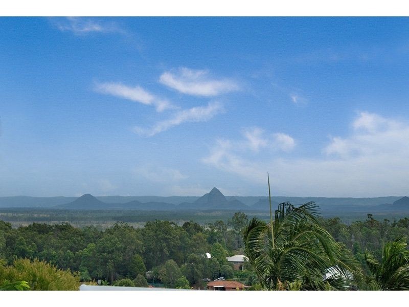 86 Sugarbag Rd, Little Mountain QLD 4551
