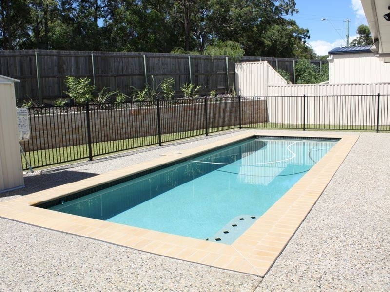 10 Cullen Drive, Little Mountain QLD 4551