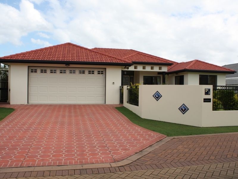 3 Olympic Lane, Pelican Waters QLD 4551