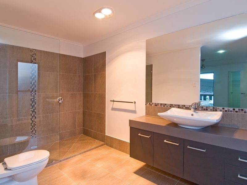 6 Parkhill Court, Little Mountain QLD 4551