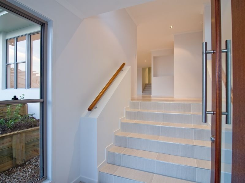 6 Parkhill Court, Little Mountain QLD 4551