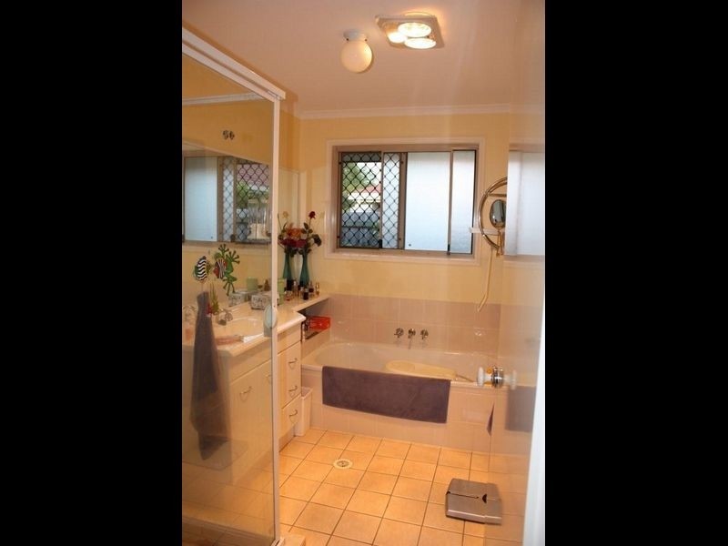 21 Undanbi Place, Pelican Waters QLD 4551