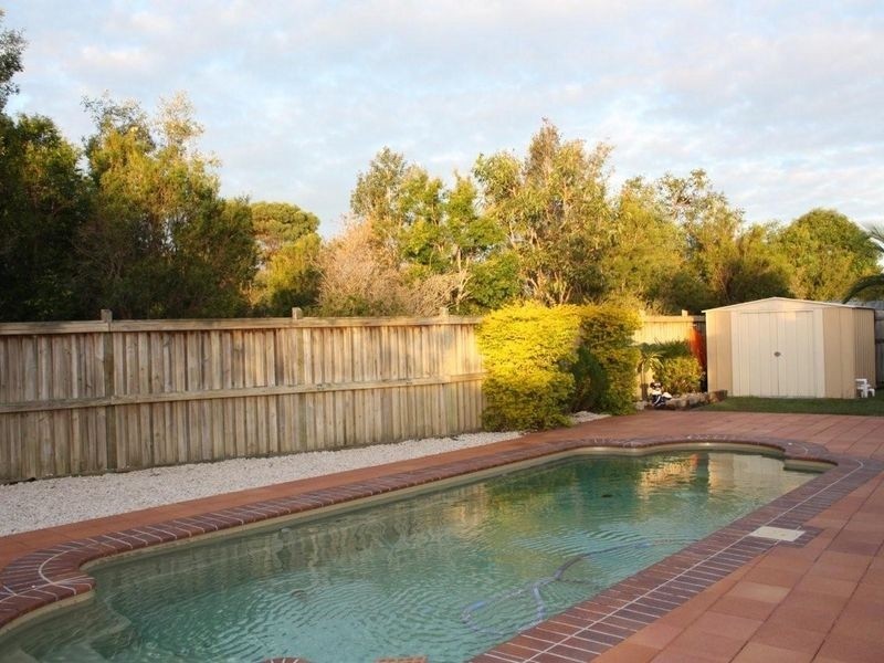 21 Undanbi Place, Pelican Waters QLD 4551