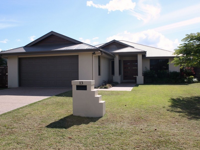 13 Solander Street, Pelican Waters QLD 4551