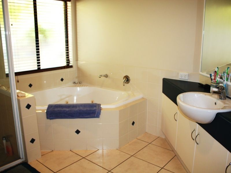 13 Solander Street, Pelican Waters QLD 4551