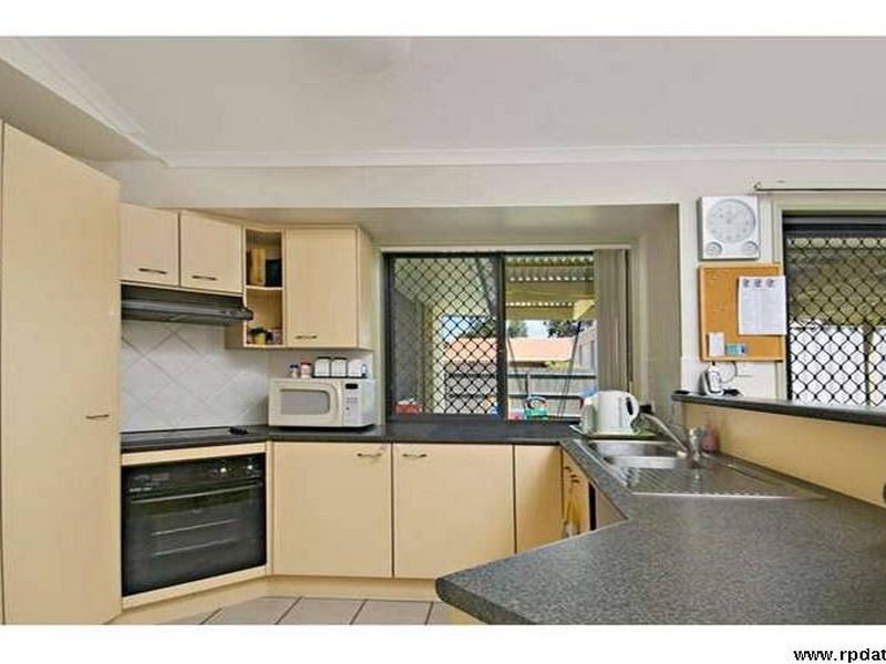 12 Greenwood Place, Little Mountain QLD 4551