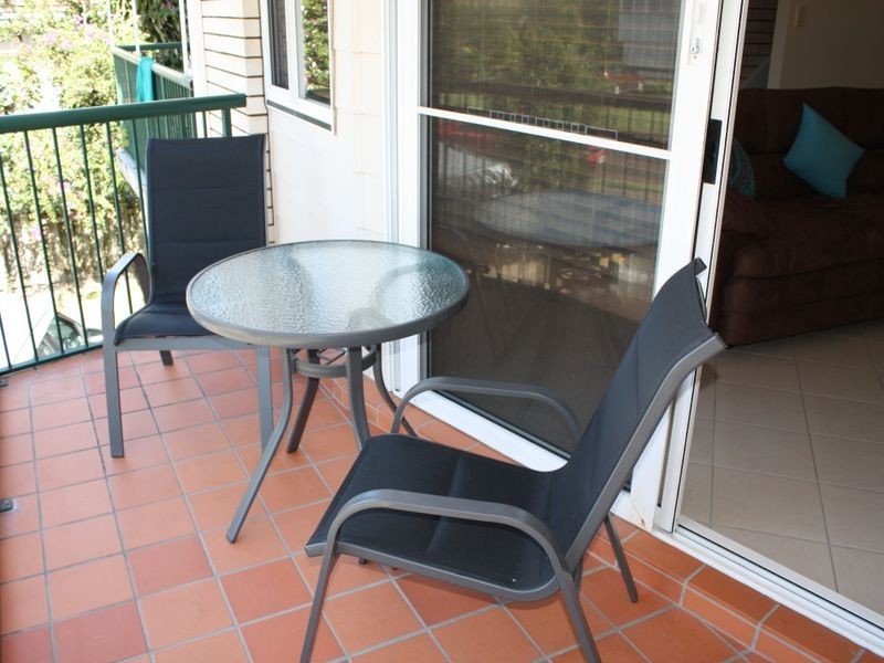 2/4 Kitchener Street, Golden Beach QLD 4551