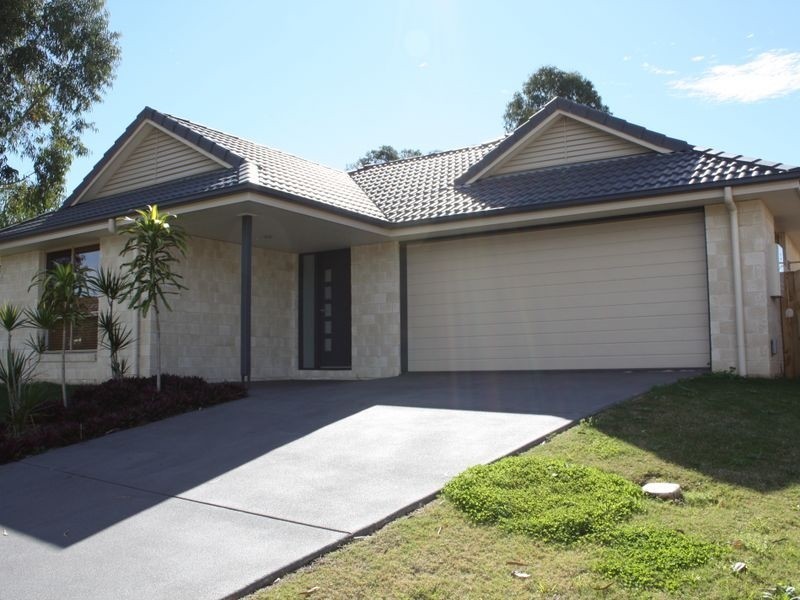 12 James Court, Beerwah QLD 4519