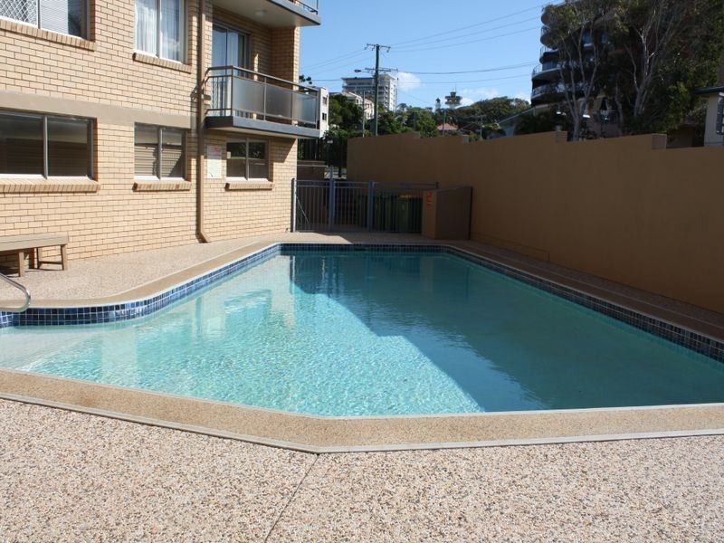 2/2 Moreton Parade, Kings Beach QLD 4551