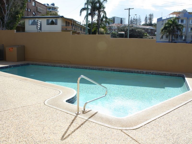 2/2 Moreton Parade, Kings Beach QLD 4551