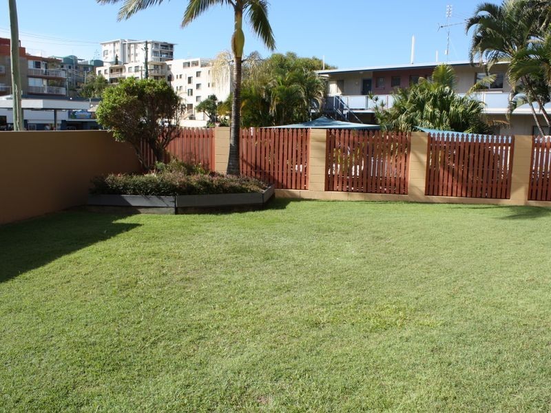 2/2 Moreton Parade, Kings Beach QLD 4551