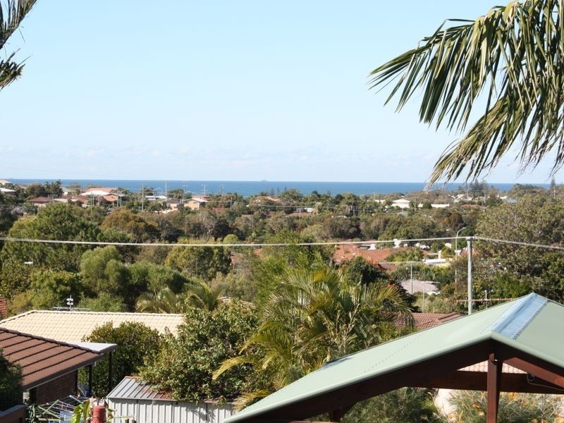 37 Normandy Court, Aroona QLD 4551