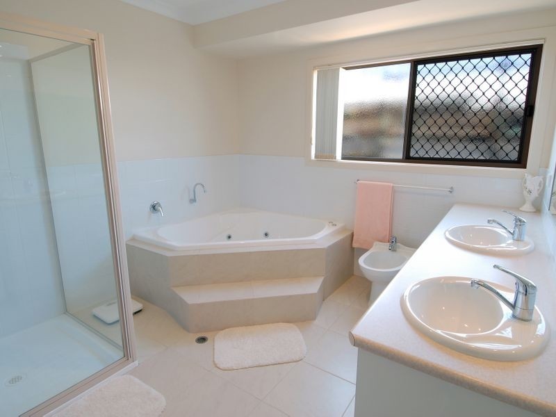 21 Grey Gum Drive, Little Mountain QLD 4551