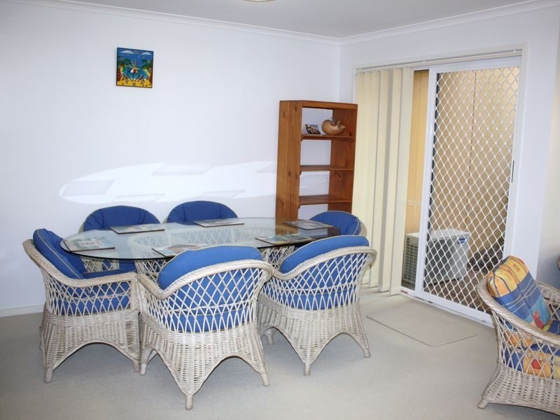 8/2 Landsborough Parade, Golden Beach QLD 4551