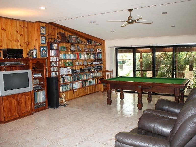 2312 Steve Irwin Way, Landsborough QLD 4550