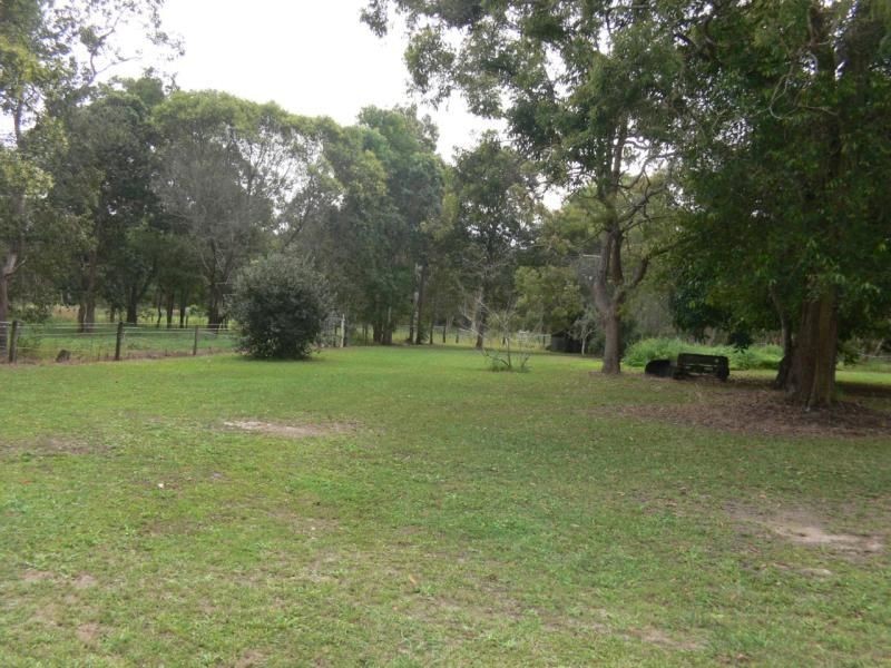 2312 Steve Irwin Way, Landsborough QLD 4550